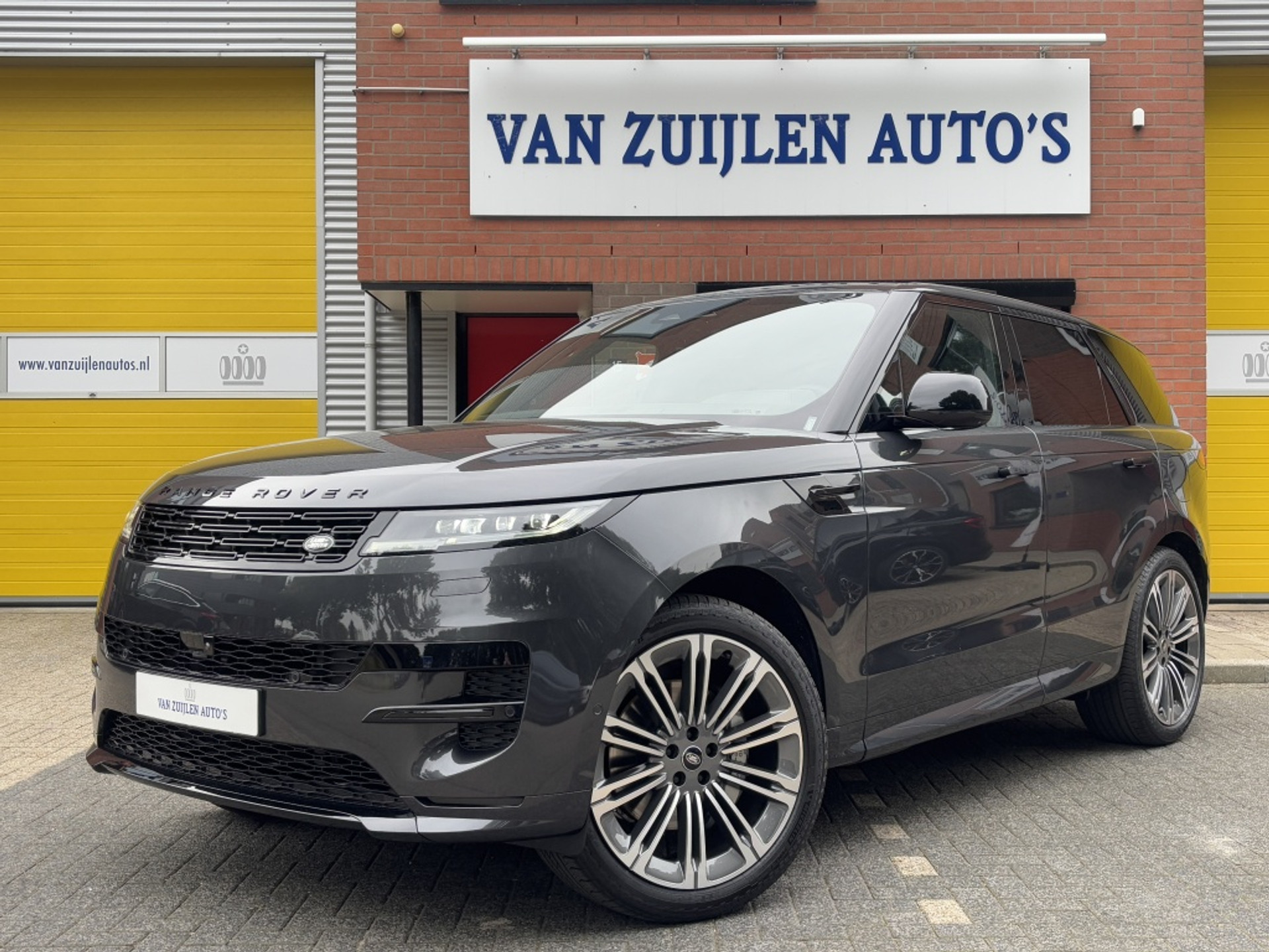 Land Rover Range Rover Sport P460e Dynamic SE Black Pack Pano 23" Soft Close Trekhaak 41910555-0.jpg | Van Zuijlen Auto's