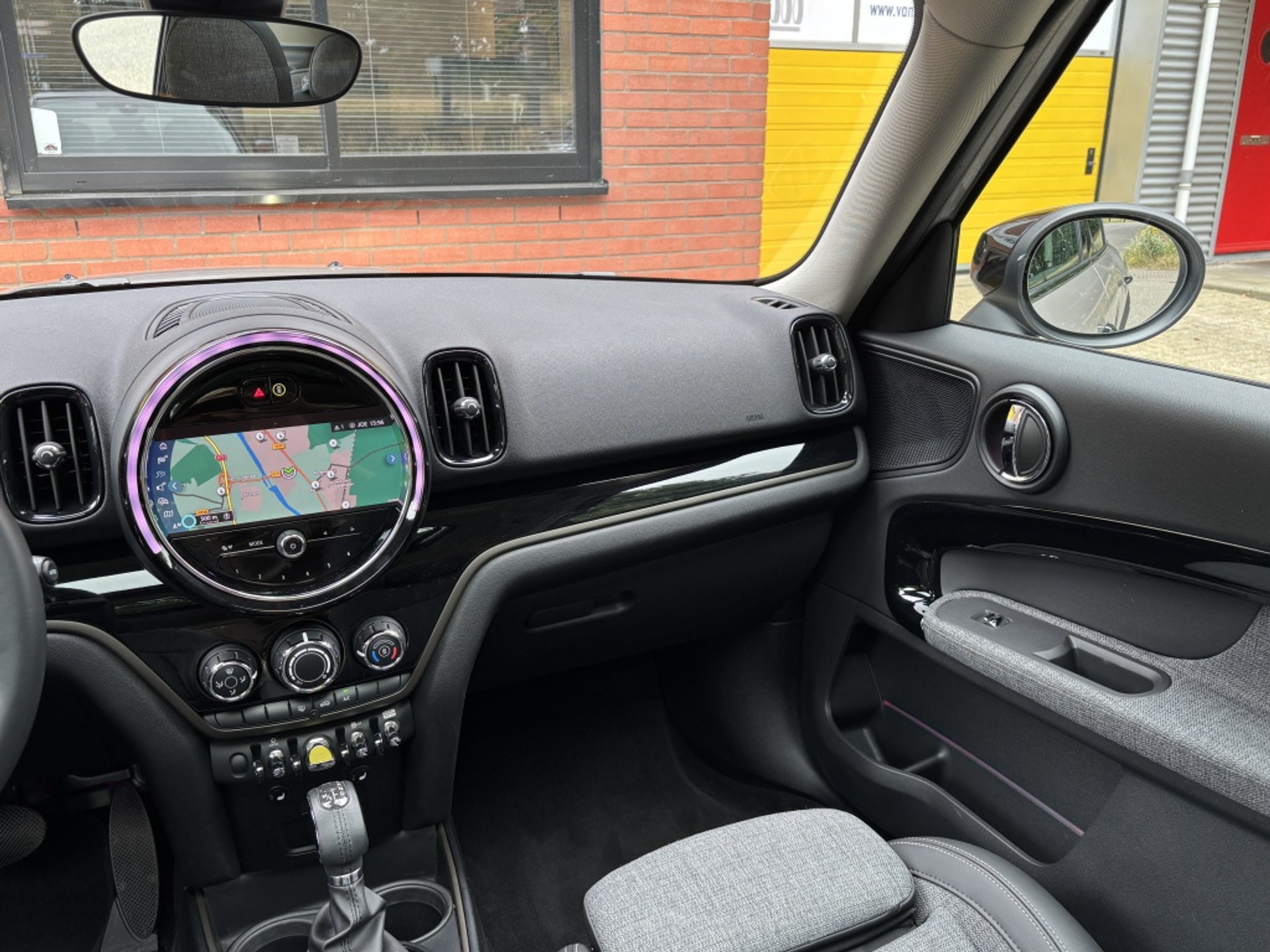 MINI Countryman 2.0 Cooper SE ALL4 Panorama Black Pack Dakrails Sportstoelen VERKOCHT 45993089-14.jpg | Van Zuijlen Auto's