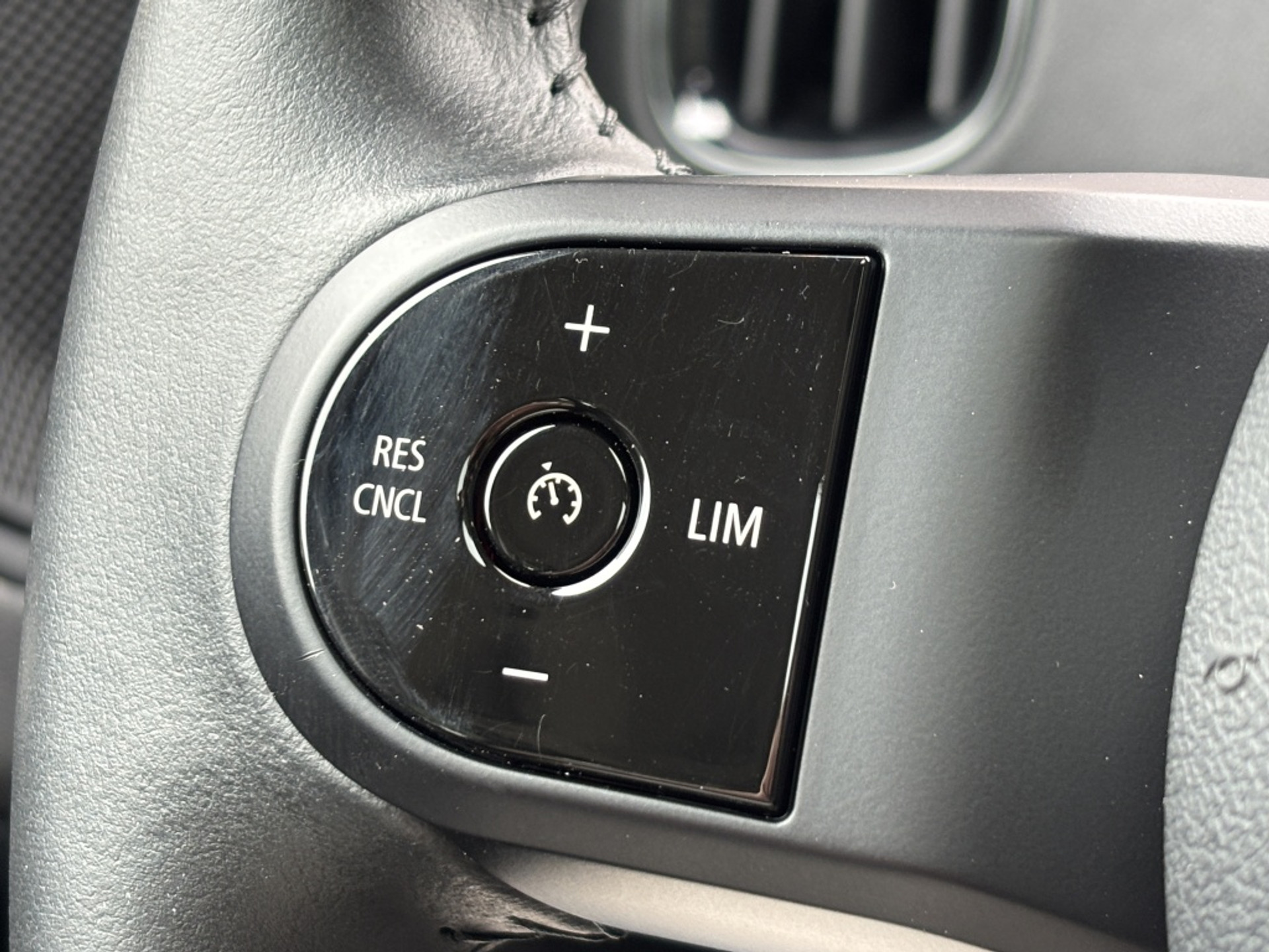 MINI Countryman 2.0 Cooper SE ALL4 Panorama Black Pack Dakrails Sportstoelen VERKOCHT 45993089-17.jpg | Van Zuijlen Auto's