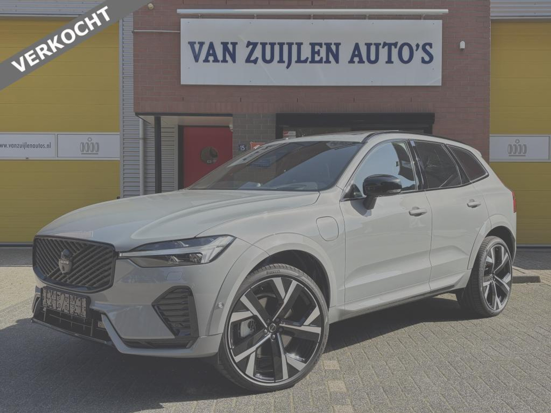 Volvo XC60 T8 AWD Ultra Black Edition Luchtvering Pano 22'' B&W Massage VERKOCHT 46599371-0.jpg | Van Zuijlen Auto's