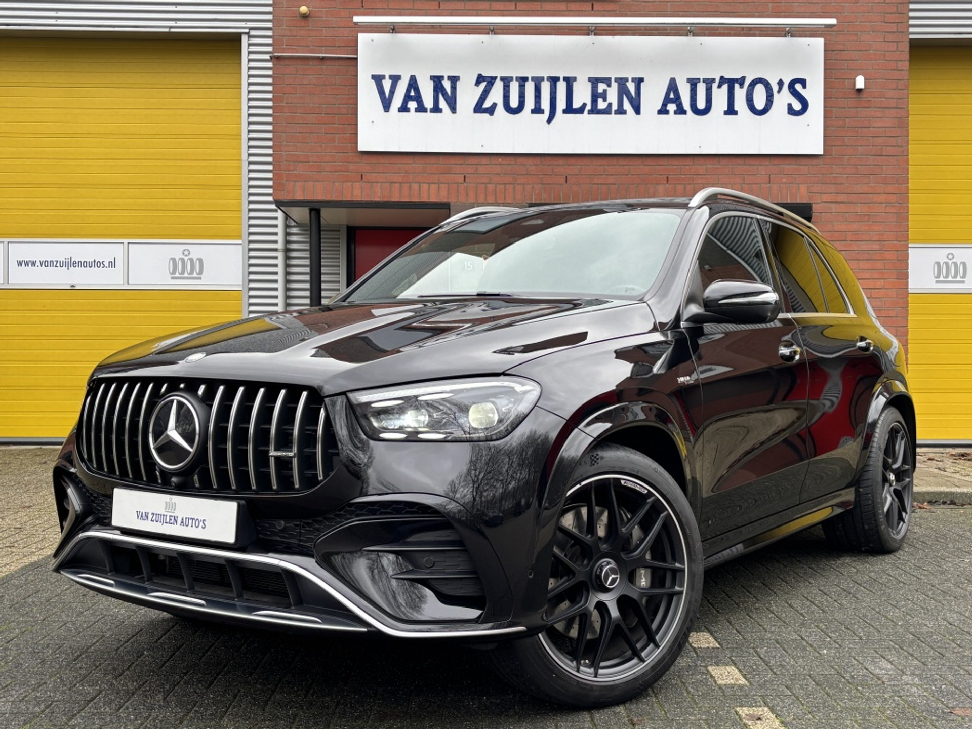 Mercedes-Benz GLE 53 4M+ AMG AIR Distronic Pano Trekhaak Burmester 360° 21" BTW 47797272-0.jpg | Van Zuijlen Auto's