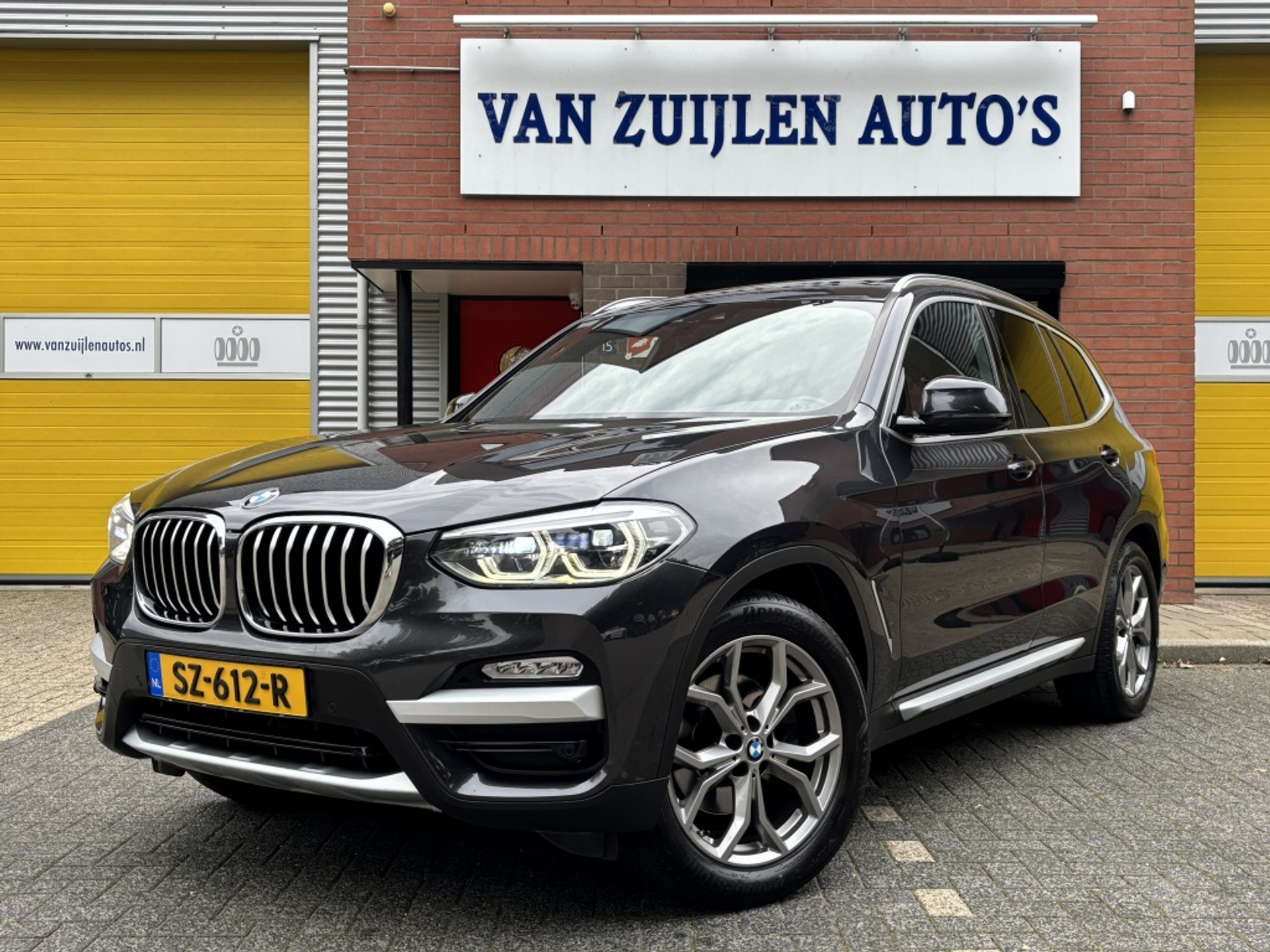BMW X3 xDrive20i High Exe xLine Launch Panorama Leder Memory 47955532-0.jpg | Van Zuijlen Auto's