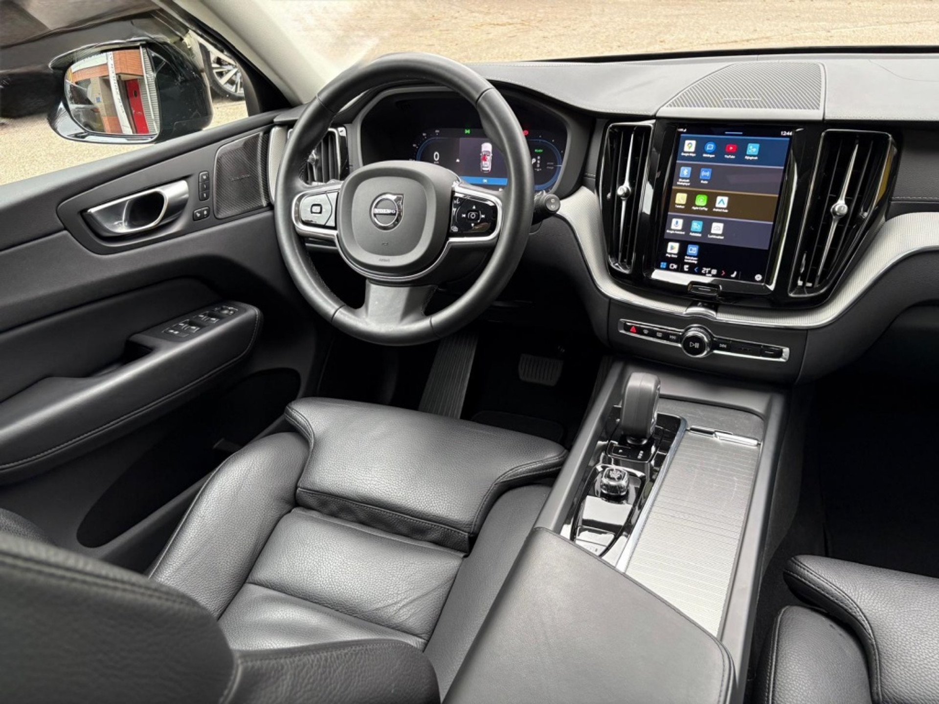 Volvo XC60 2.0 T8 AWD Ultimate Dark Trekhaak Four-C Polestar Head-Up 48510994-12.jpg | Van Zuijlen Auto's