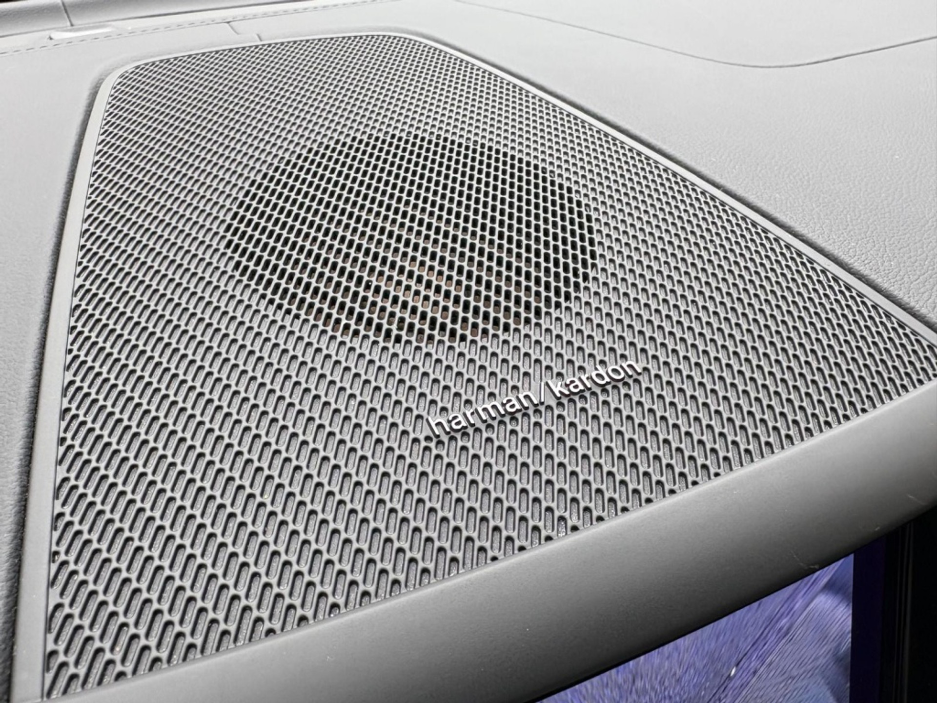 Volvo XC60 2.0 T8 AWD Ultimate Dark Trekhaak Four-C Polestar Head-Up 48510994-18.jpg | Van Zuijlen Auto's