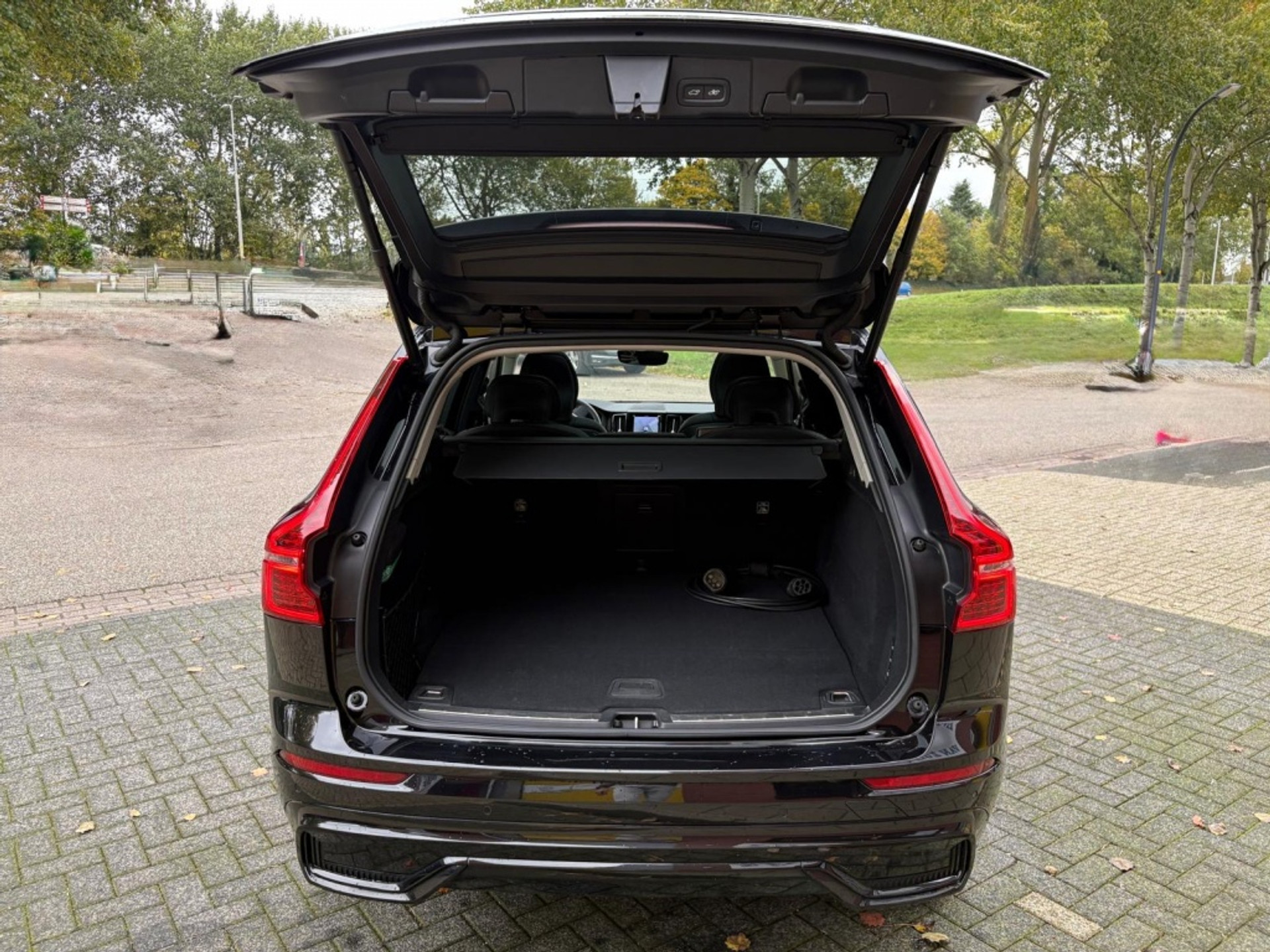 Volvo XC60 2.0 T8 AWD Ultimate Dark Trekhaak Four-C Polestar Head-Up 48510994-23.jpg | Van Zuijlen Auto's