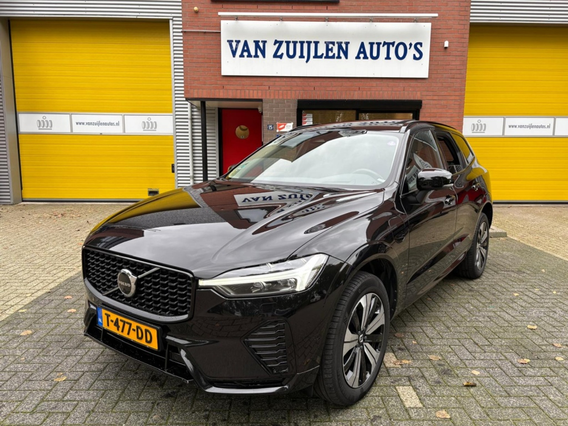 Volvo XC60 2.0 T8 AWD Ultimate Dark Trekhaak Four-C Polestar Head-Up 48510994-4.jpg | Van Zuijlen Auto's