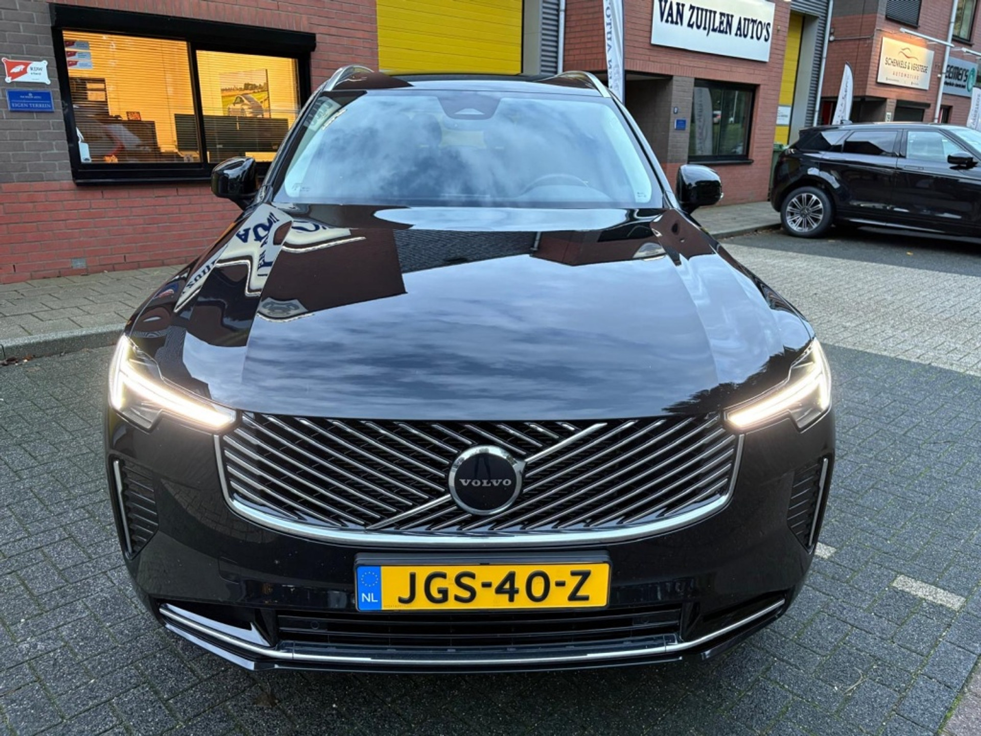 Volvo XC90 2.0 T8 AWD Facelift Plus Bright 7-zits Trekhaak HK Camera VERKOCHT 48607935-1.jpg | Van Zuijlen Auto's