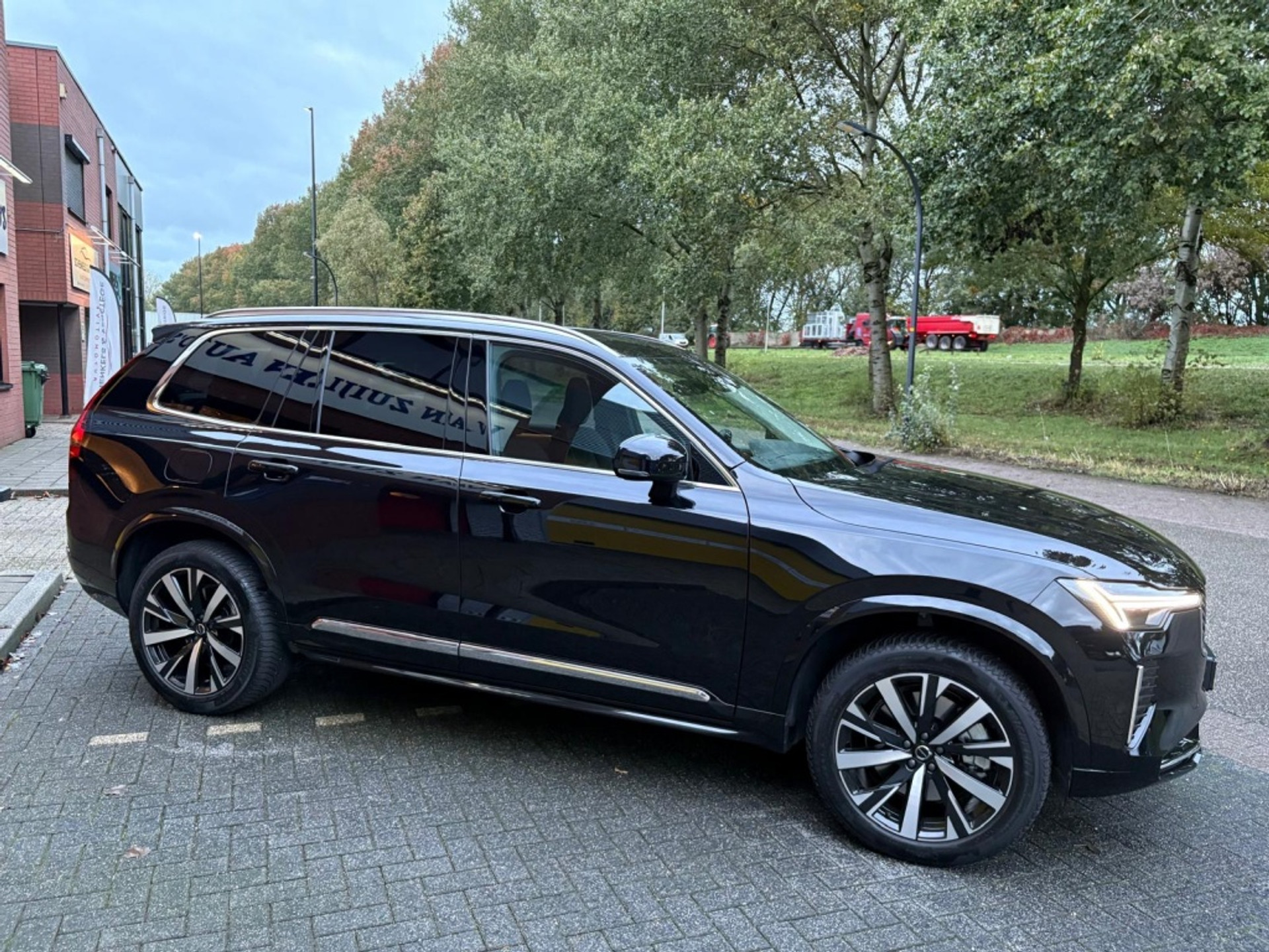 Volvo XC90 2.0 T8 AWD Facelift Plus Bright 7-zits Trekhaak HK Camera 48607935-2.jpg | Van Zuijlen Auto's