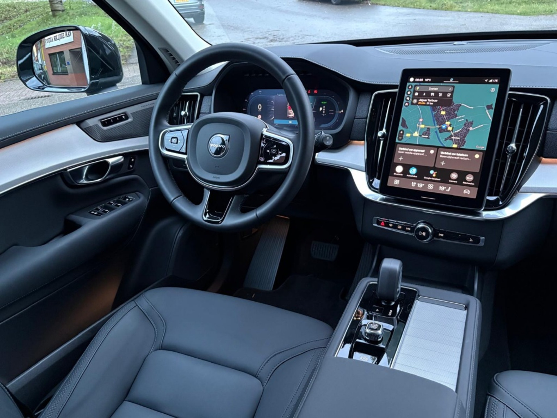 Volvo XC90 2.0 T8 AWD Facelift Plus Bright 7-zits Trekhaak HK Camera 48607935-5.jpg | Van Zuijlen Auto's