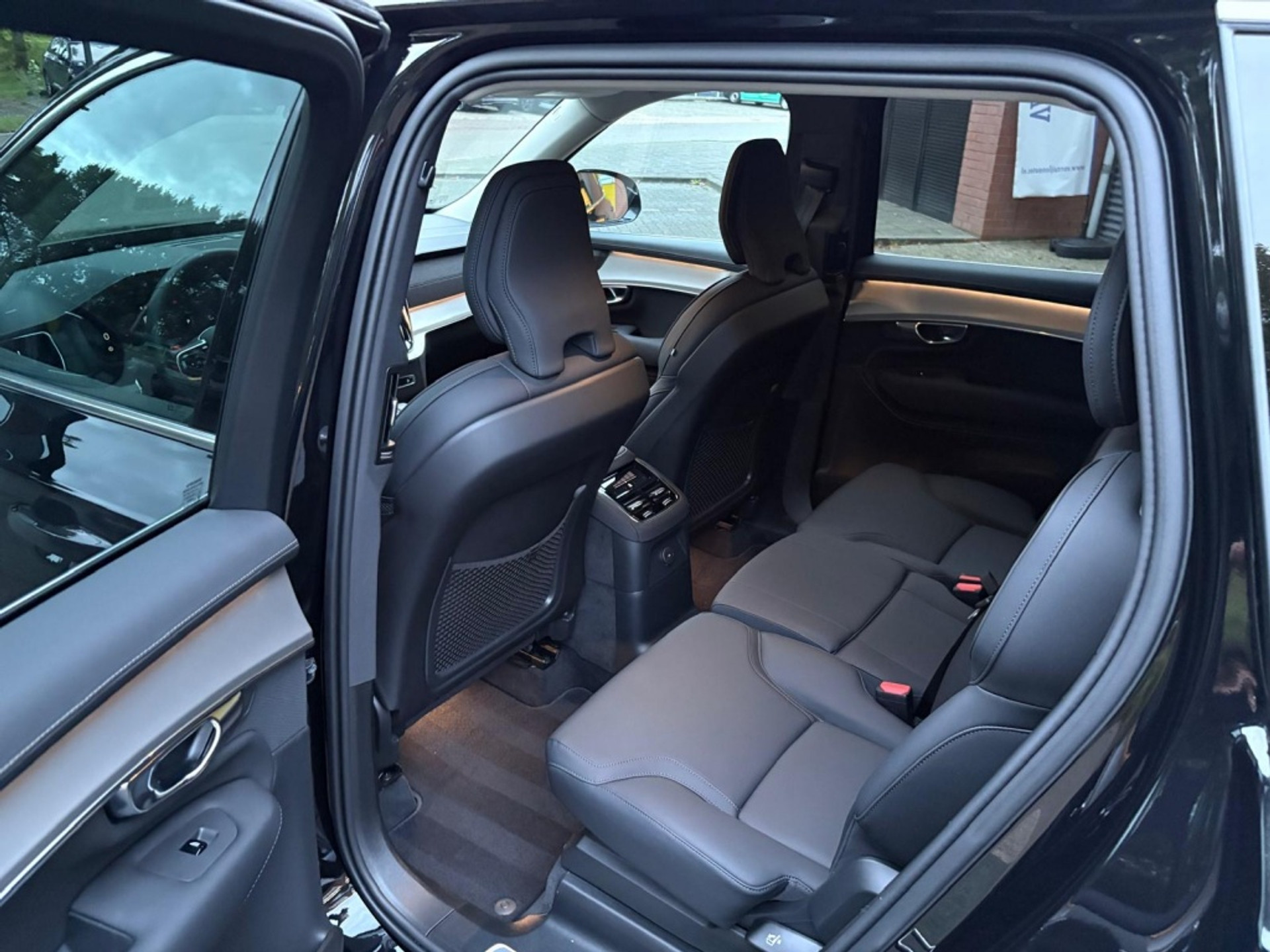 Volvo XC90 2.0 T8 AWD Facelift Plus Bright 7-zits Trekhaak HK Camera VERKOCHT 48607935-7.jpg | Van Zuijlen Auto's