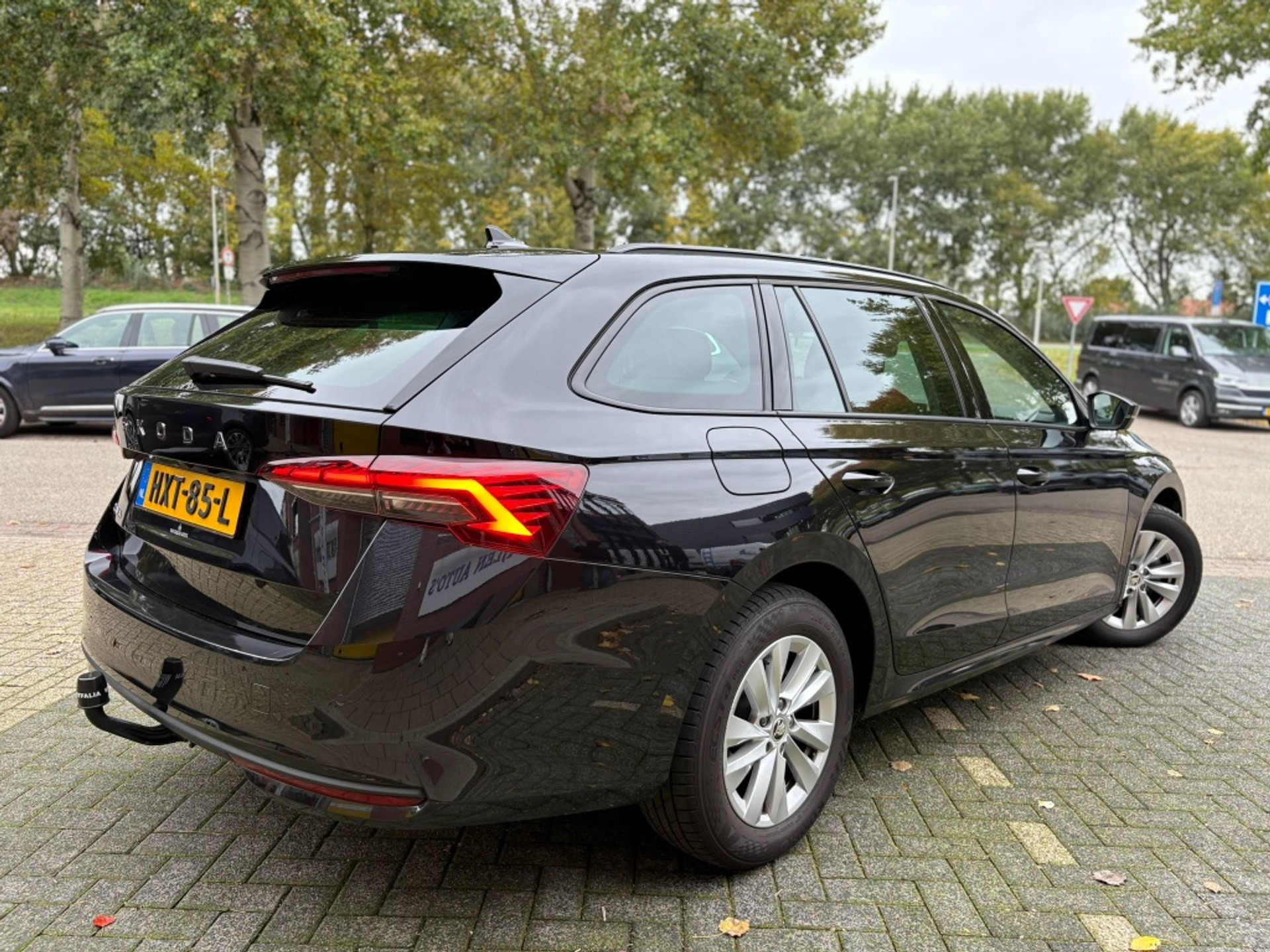 Škoda Octavia Combi 1.5 TSI 150pk MY2025 Aut ACC Camera Trekhaak BTW 48628801-4.jpg | Van Zuijlen Auto's