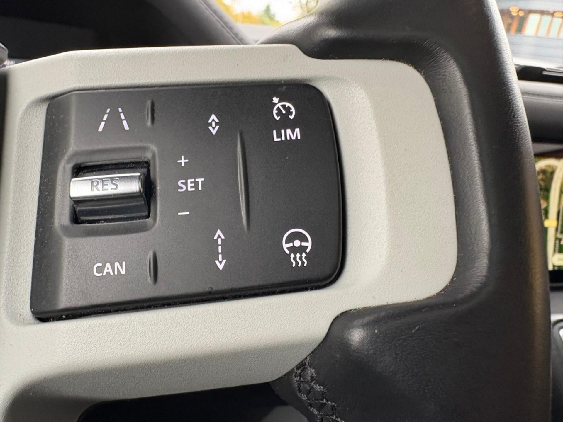 Land Rover Defender 110 P400e 404pk Pano 22" Black Pack Trekhaak Urban ACC BTW 48743628-10.jpg | Van Zuijlen Auto's