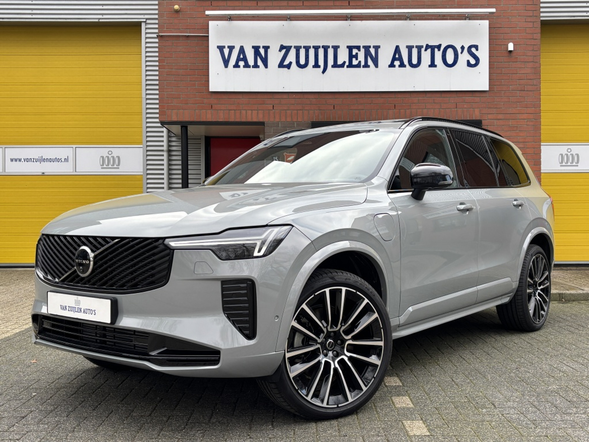 Volvo XC90 T8 AWD Facelift Dark Luchtvering Panorama 22" 360° BTW 48989122-0.jpg | Van Zuijlen Auto's