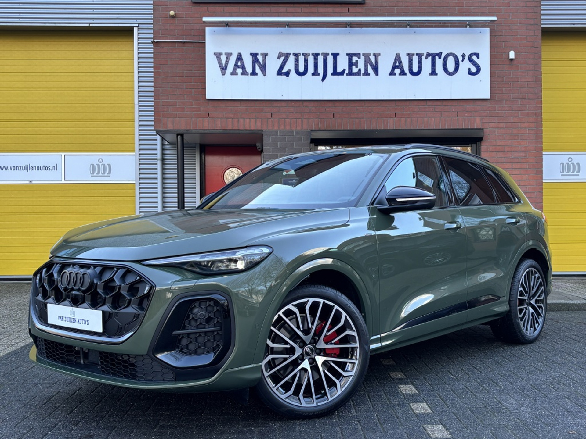 Audi Q5 e-hybrid Quattro 252pk S-Line Pano Luchtvering Trekhaak 21'' BTW 50523143-0.jpg | Van Zuijlen Auto's