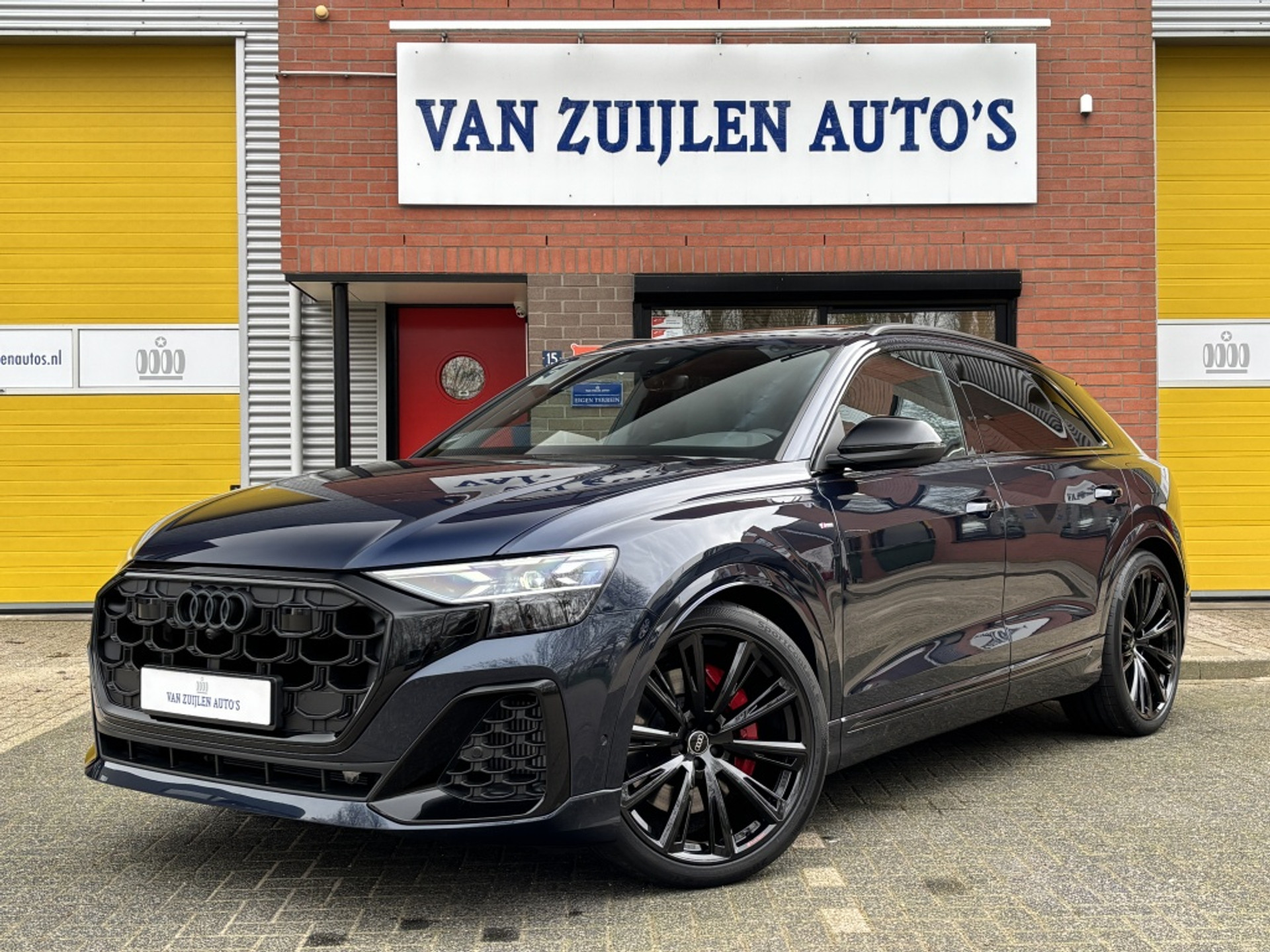 Audi Q8 55 TFSIe 394pk S-Line Pano 4W 23" Trekhaak B&O Soft Matrix 52339856-0.jpg | Van Zuijlen Auto's