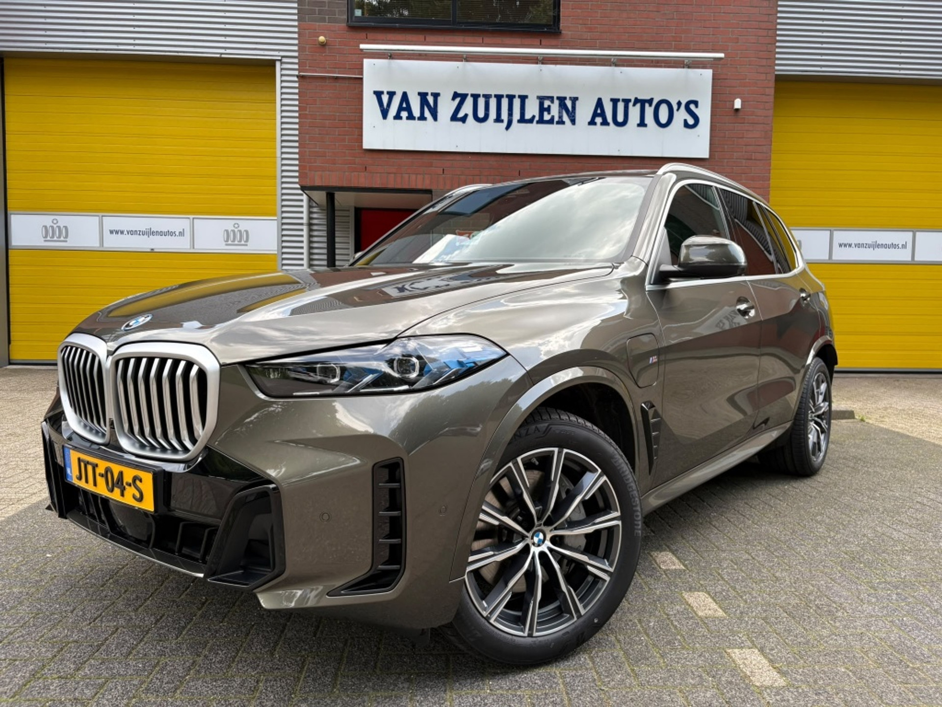 BMW X5 xDrive50e M-Sport Pano Trekhaak Head-Up Softclose 360 52727749-0.jpg | Van Zuijlen Auto's