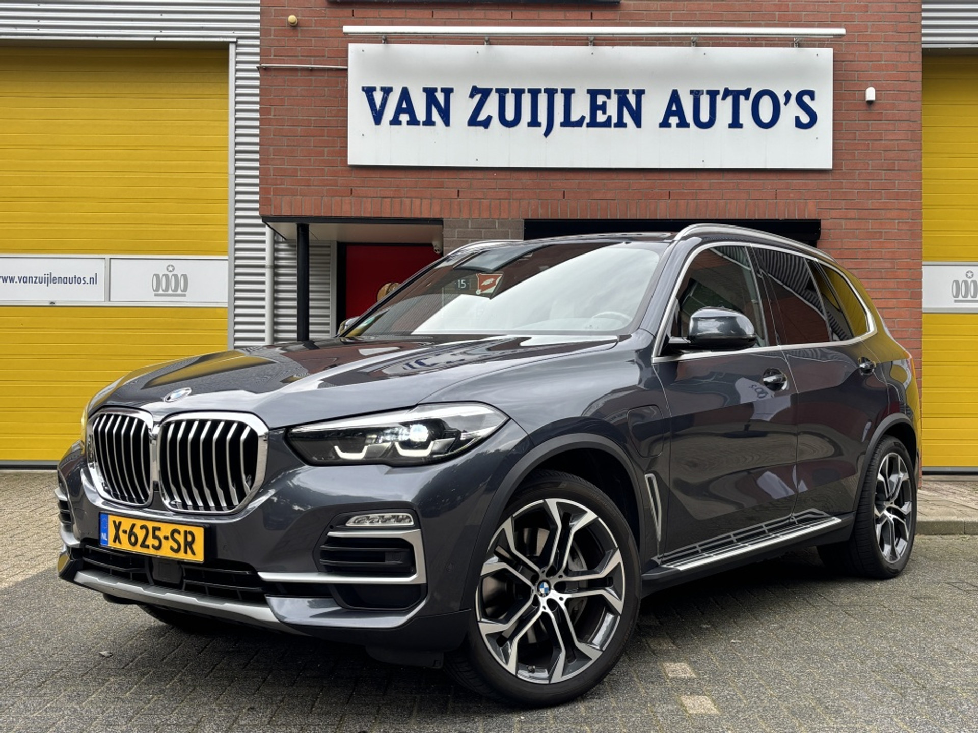 BMW X5 xDrive45e X-Line Luchtvering Camera ACC Memory 21" 53970398-0.jpg | Van Zuijlen Auto's