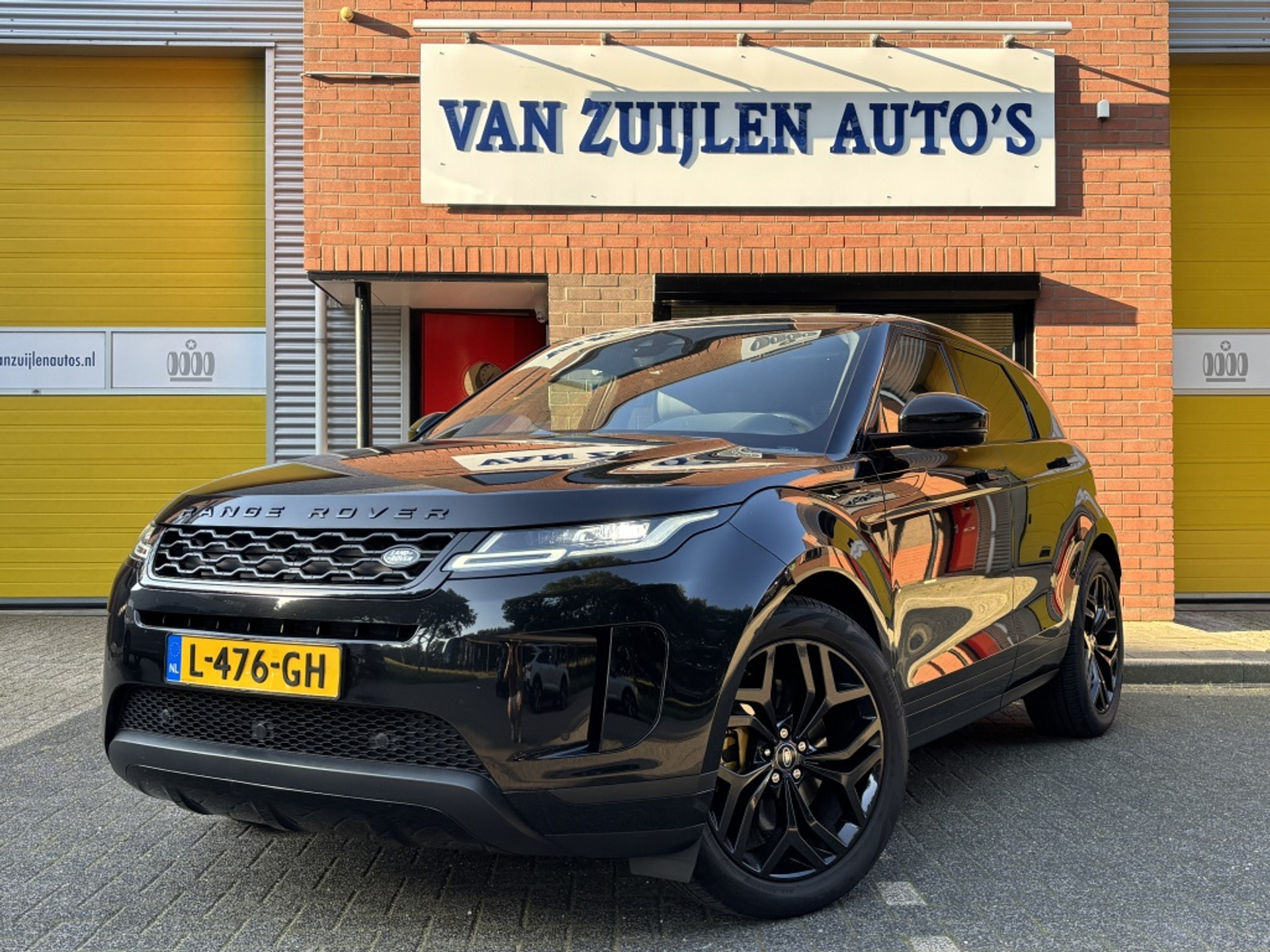 Land Rover Range Rover Evoque 2.0 P200 AWD Black Pack Panorama 20" BTW 54496642-0.jpg | Van Zuijlen Auto's