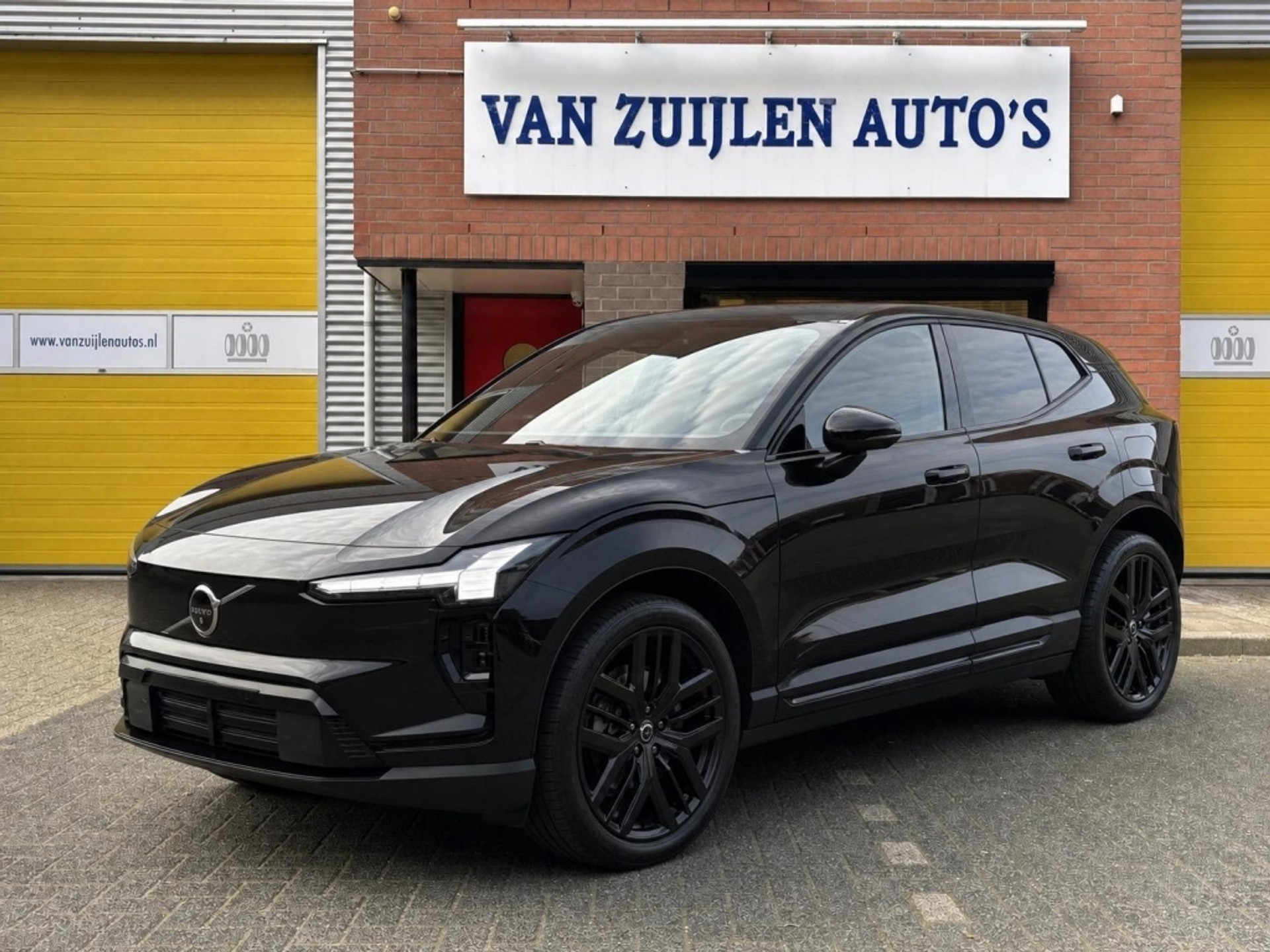 Volvo EX60 Ultra P10 AWD Electric 22" Dark Pano B&W Nappa 54693816-0.jpg | Van Zuijlen Auto's