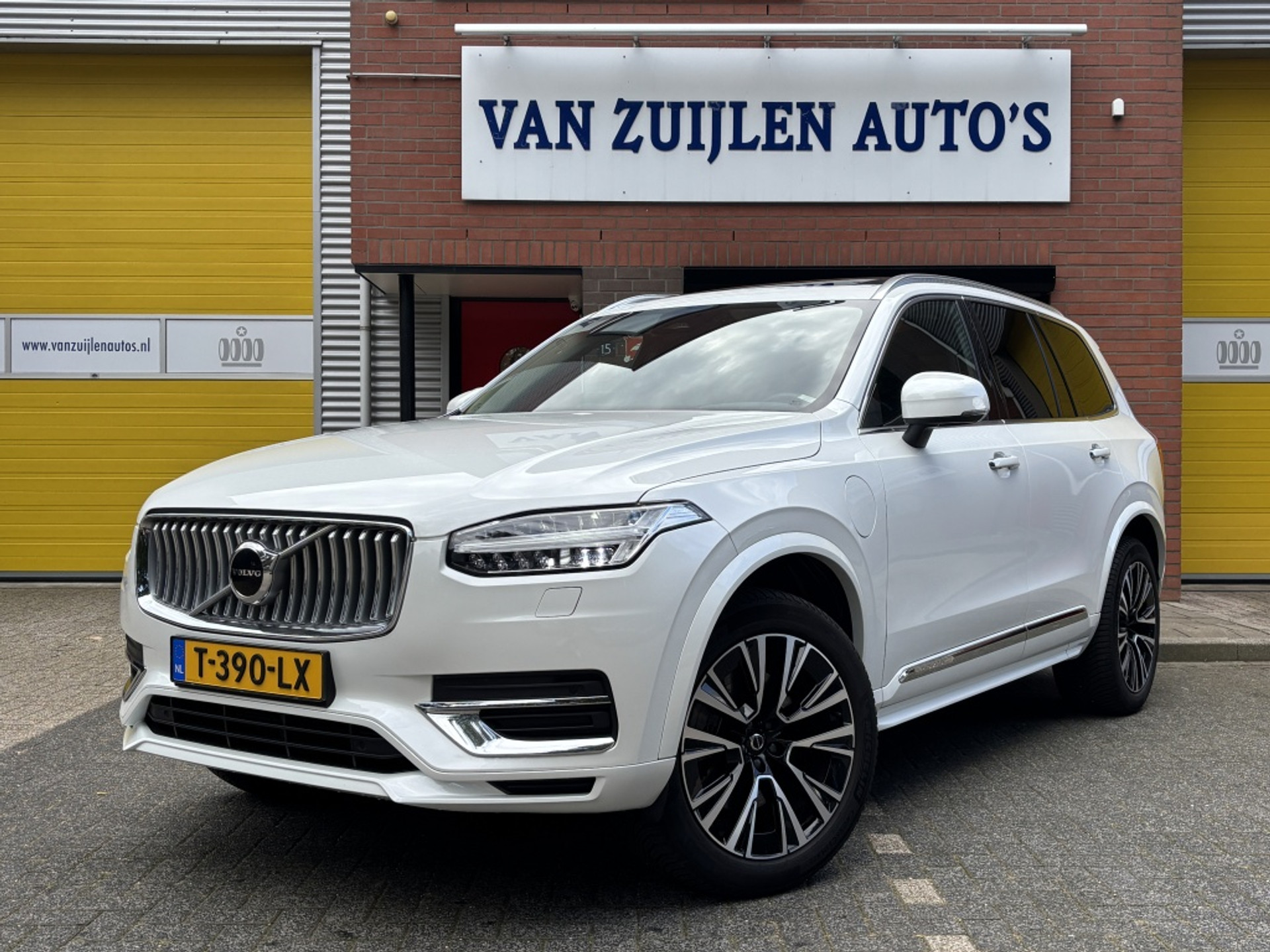 Volvo XC90 T8 Recharge 455pk Bright Long Range Panorama Trekhaak 55385483-0.jpg | Van Zuijlen Auto's