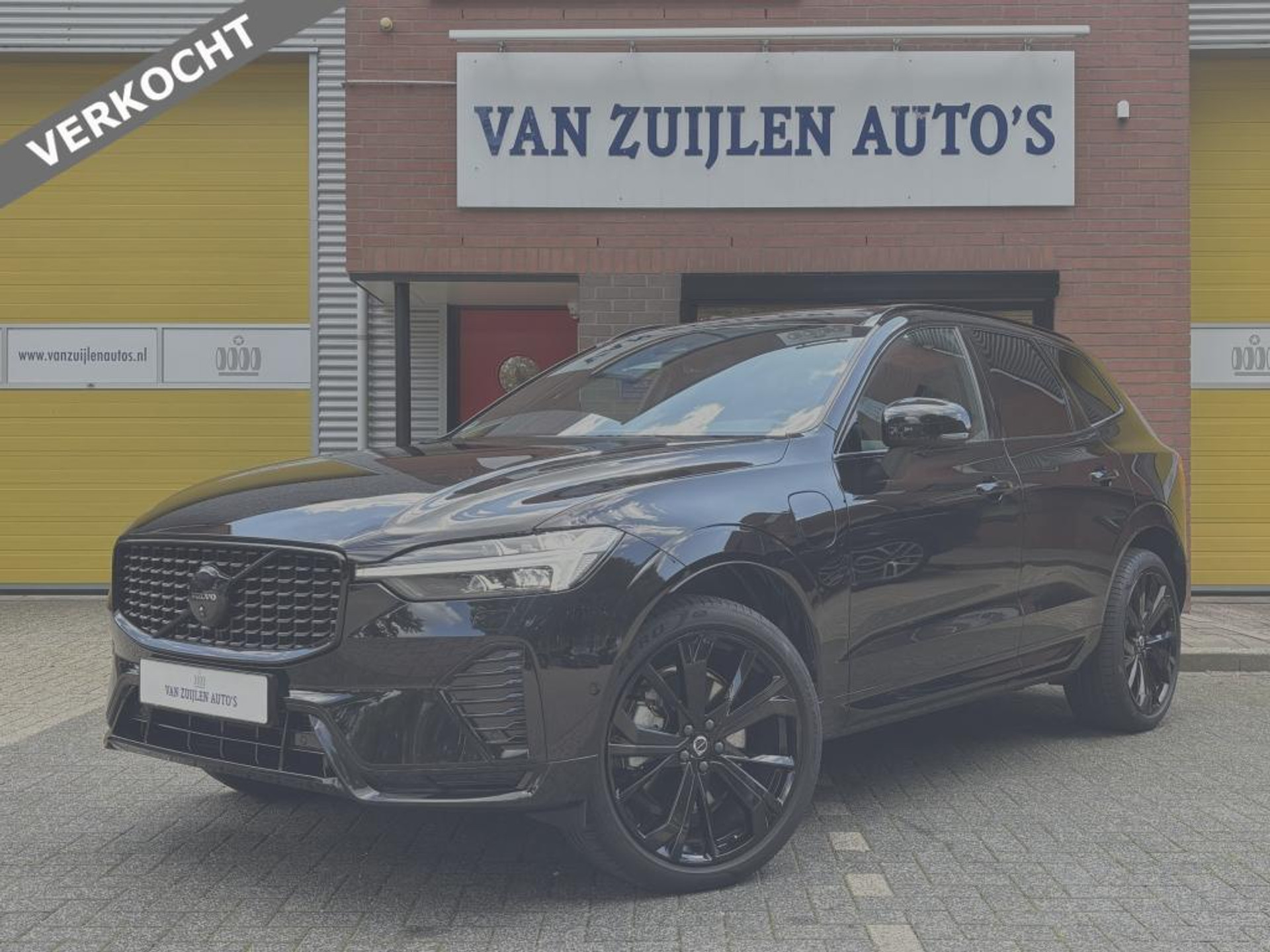 Volvo XC60 T6 AWD Black Edition Panorama 21'' Trekhaak Harman Kardon VERKOCHT 56602102-0.jpg | Van Zuijlen Auto's