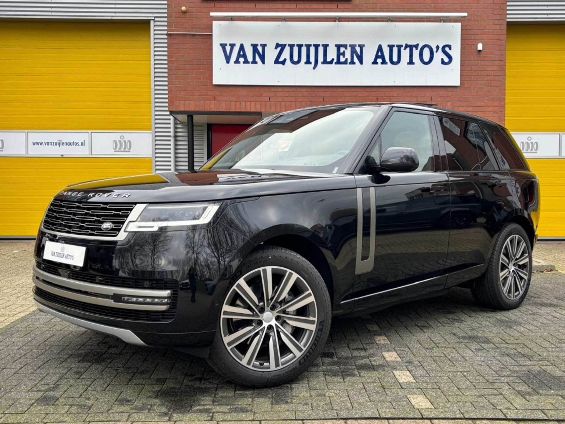 Land Rover Range Rover P460e HSE Panorama Clearsight 22" Trekhaak Massage Leder Caraway 56683341-0.jpg | Van Zuijlen Auto's