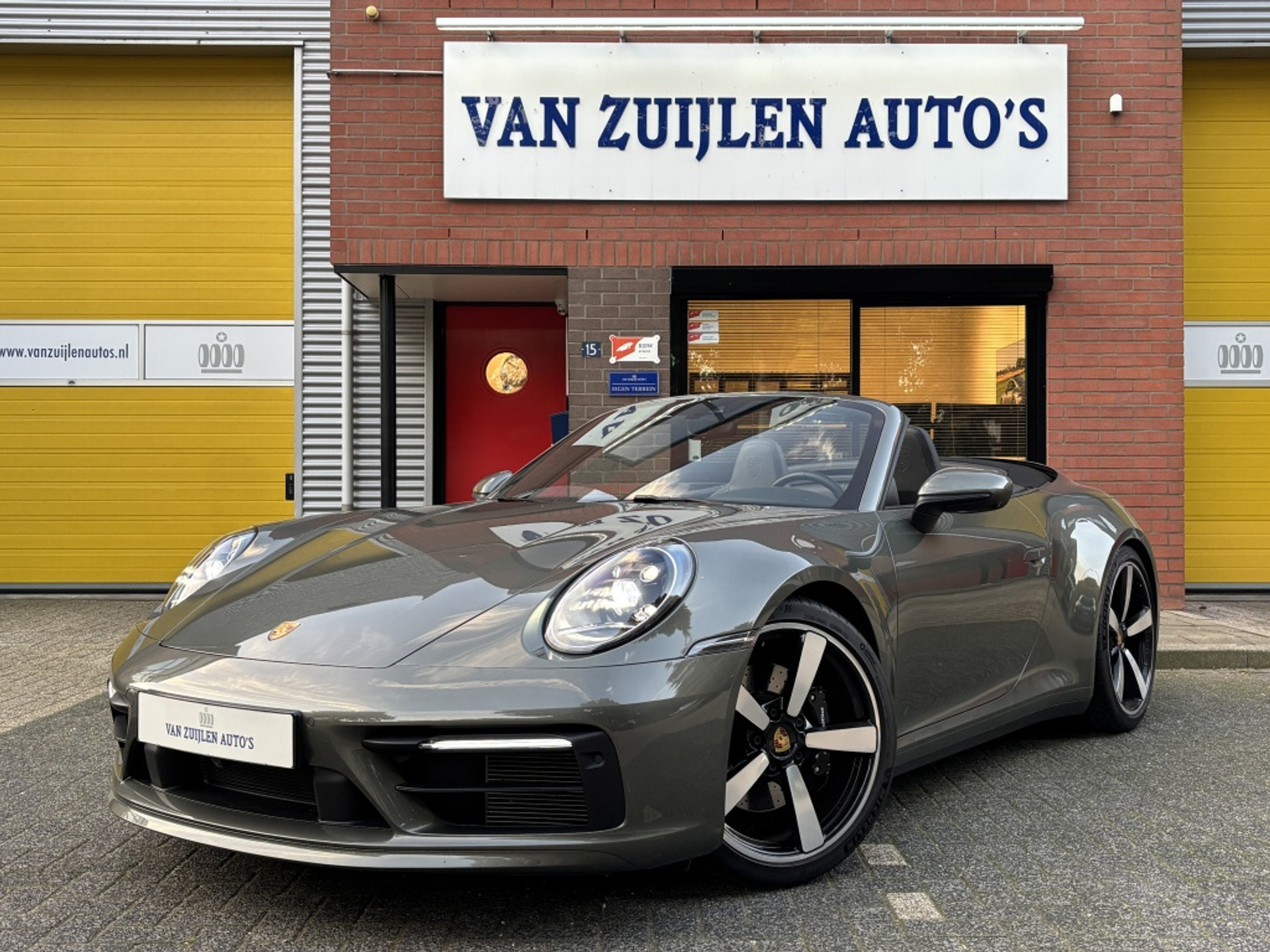 Porsche 911 Cabrio 3.0 Carrera 4S PDK 450pk BOSE Sportuitlaat Sportchrono Sportdesign PASM 18W 57052154-0.jpg | Van Zuijlen Auto's